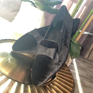 🎉New! 🔥❤️ Bow, Pointed Toe, Velvet, Flats ❤️